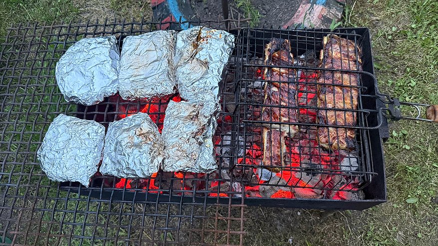 Главная картинка новости: Как на самом деле грузины маринуют мясо для шашлыка – уксус, майонез и соевый соус не понадобятся: просто тает во рту