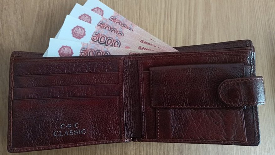 Главная картинка новости: Ранее судимый ярославец ограбил владимирца на 15 000 рублей в кафе