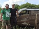 Волонтёры «ЛизаАлерт» застряли в грязи во время поисковых работ под Камешково