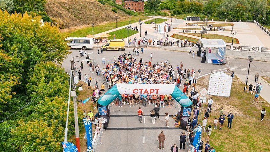 Главная картинка новости: В Муроме состоялся полумарафон ко Дню семьи, любви и верности