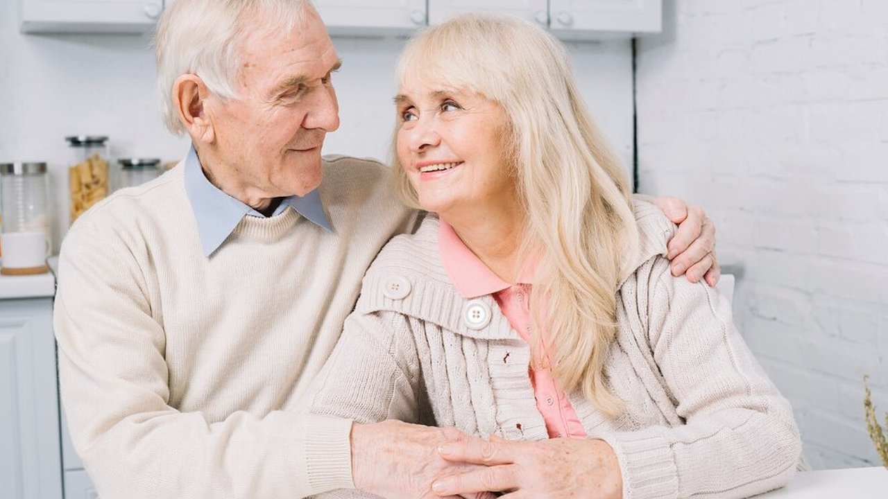 Главная картинка новости: Во Владимирской области пенсию получают 840 Петров и 17 Ефросиний