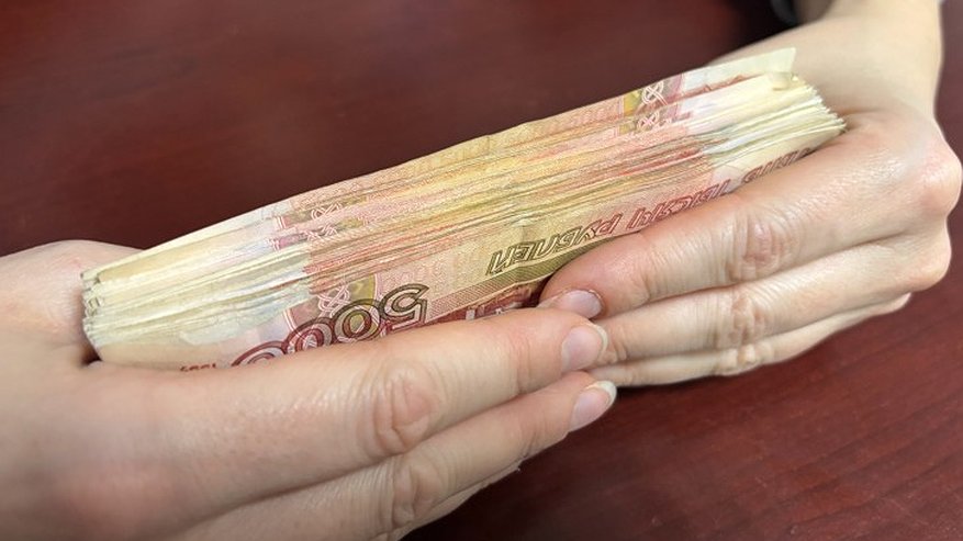 Главная картинка новости: Владимирцу назначили 100 тысяч рублей штрафа за фиктивную прописку иностранки