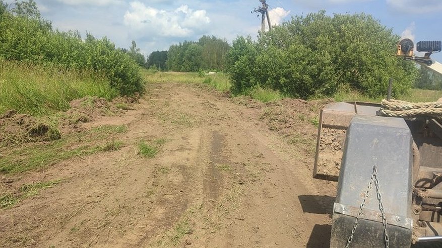 Главная картинка новости: В Кольчугинском районе сделали проезд к деревне Клементьево после жалоб сельчан