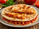 Никакого теста, беру один лаваш — и уже через 5 минут на сковороде: выходит вкуснее любых чебуреков