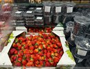 Эта ягода — самая вредная: а мы едим ее берем как деликатес, еще и детей заставляем есть