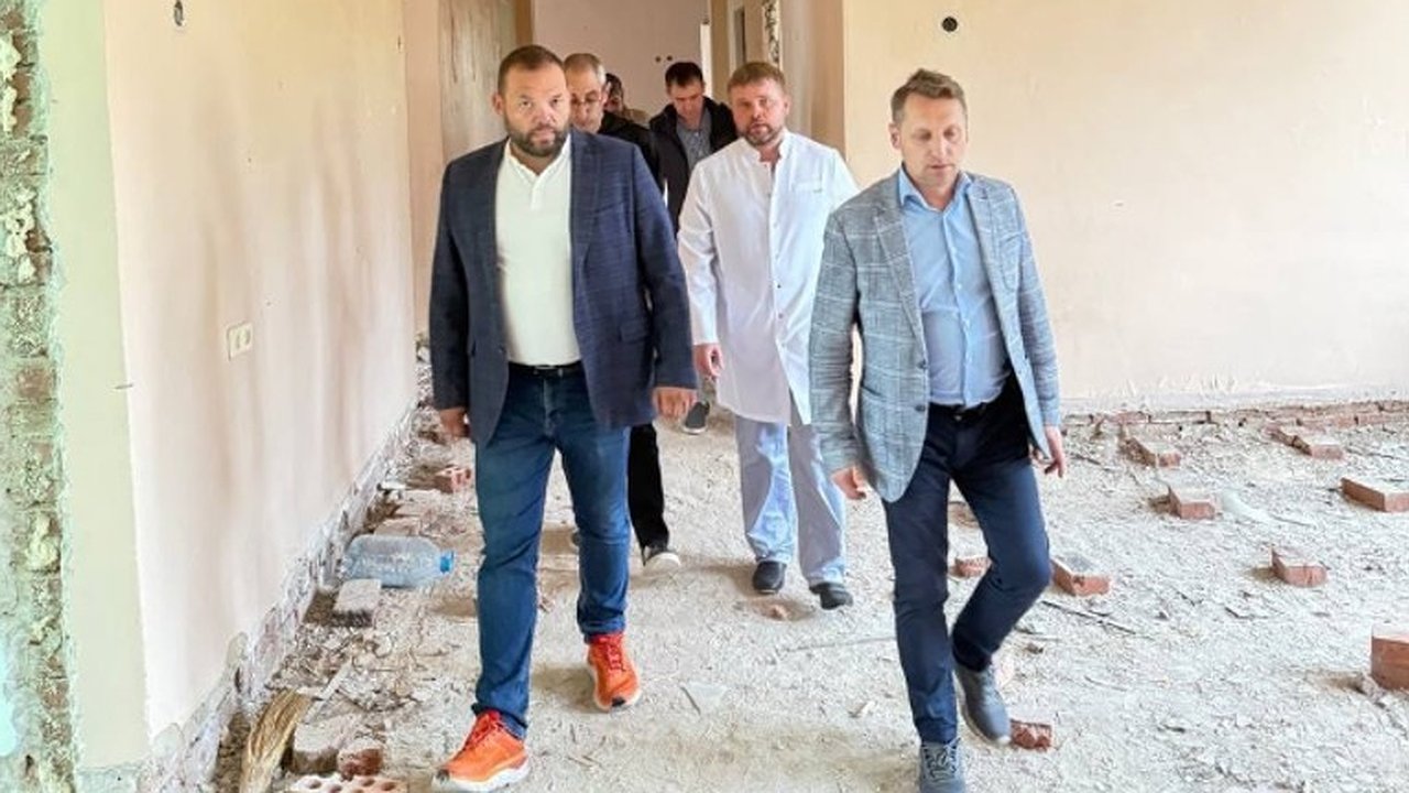 Главная картинка новости: Во Владимире начался капитальный ремонт роддома №2