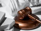 Во Владимире осуждённую обязали выплатить 800 000 рублей сыну убитого ею мужчины