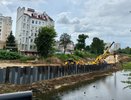 На улице Пушкарской во Владимире благоустраивают дорогу, берег и старые сады
