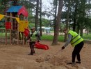 В Собинке устранили опасные нарушения на детских площадках