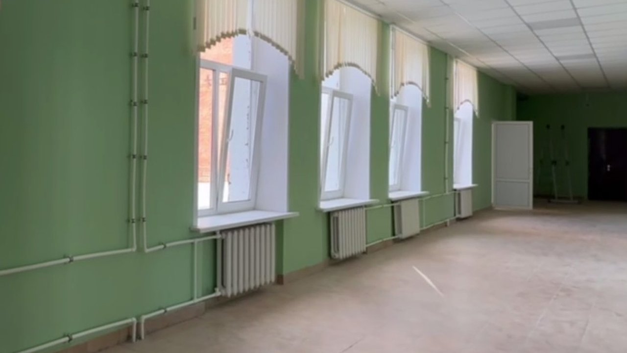 Главная картинка новости: Во Владимире завершается подготовка школ №26 и №40 к новому учебному году