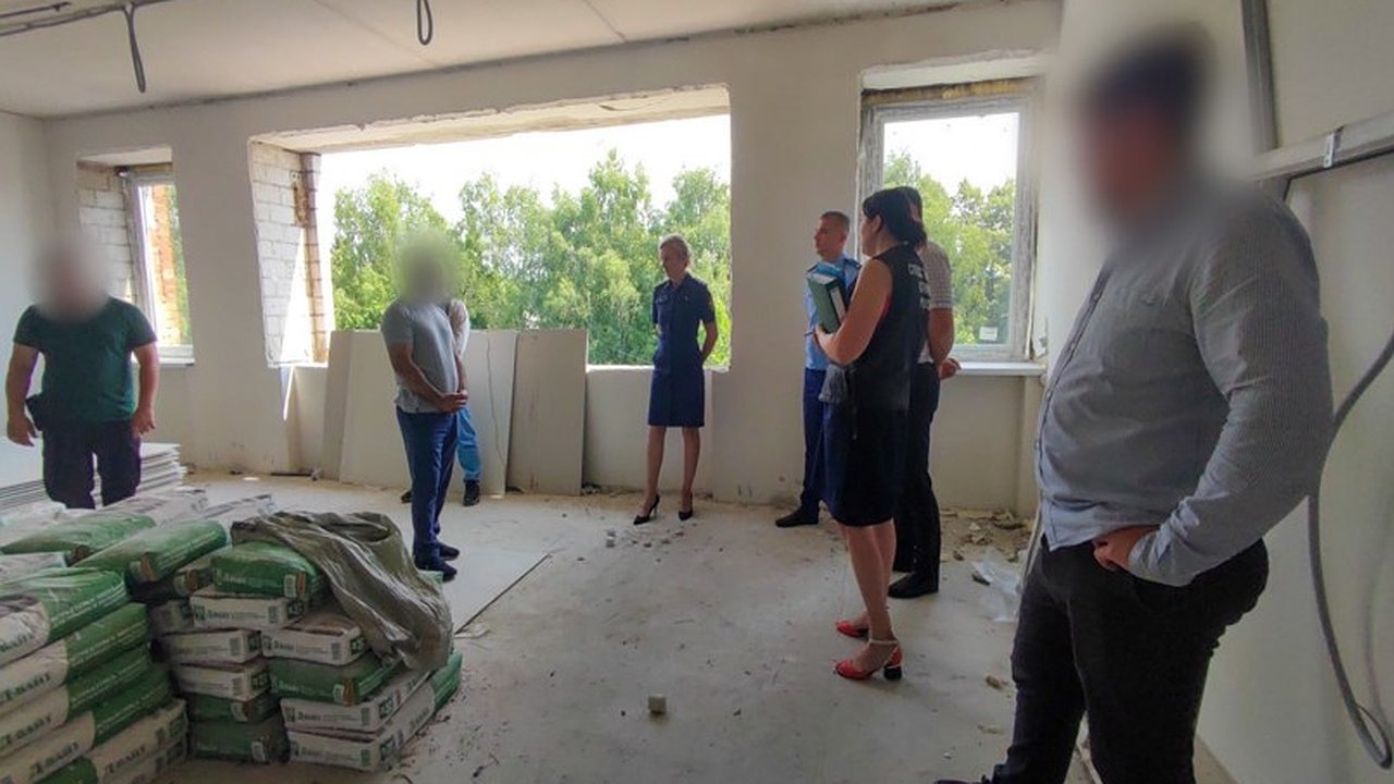 Главная картинка новости: Подрядчик из Петербурга повторно уличён в мошенничестве при ремонте школы в Вязниках