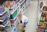 Миниатюра новости: 21-летний владимирец воровал в магазинах вещи и продавал их прохожим