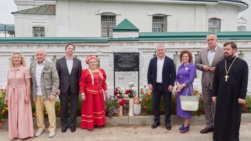 Главная картинка новости: В Судогодском районе появилась мемориальная доска Александру Грибоедову