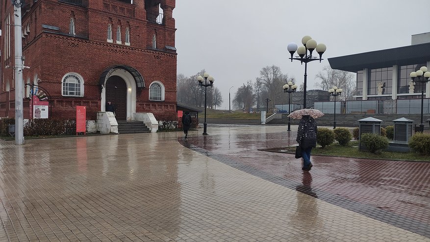 Главная картинка новости: Погодный коллапс в начале осени: где ждать морозов и ураганов - подробный прогноз Гидрометцентра