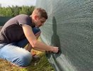 Забора лучше этого не нашла: поставили ограждение на даче за сутки, а сумма вышла небольшой: соседи обзавидовались