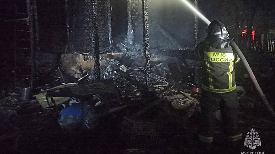 Главная картинка новости: В Судогодском районе при пожаре в частном доме погибла пожилая супружеская пара