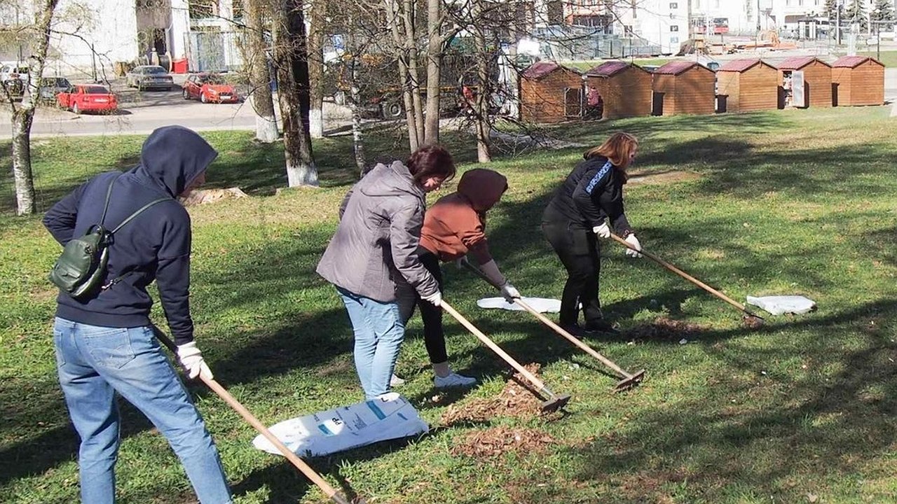 Главная картинка новости: Во Владимире стартует месячник по уборке города