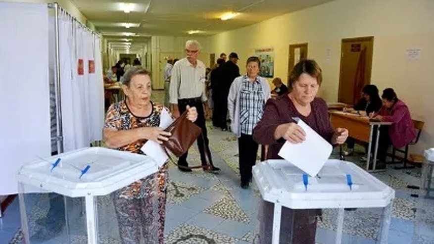 Главная картинка новости: Во Владимирской области введен запрет на отзыв депутатов