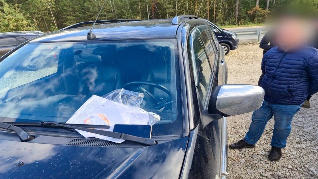 Главная картинка новости: Сотрудника владимирского дорожного предприятия задержали за получение взятки