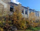 В Суздальском районе прокуратура добивается ограждения заброшенного здания