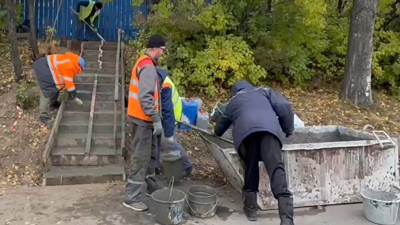 Главная картинка новости: Во Владимире отремонтируют лестницу на улице Большой Нижегородской