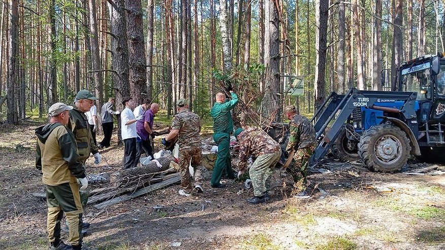 Главная картинка новости: Во Владимирской области прошли большие субботники