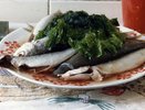 Как почистить рыбу без ножа и кипятка - метод, подходящий для любой чешуи