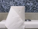 Несу туалетную бумагу к двери и ногам не холодно: полы теперь тёплые, как в бане