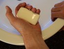 Смешиваем мыло с марганцовкой — и все проблемы решены: популярный лайфхак опытных хозяюшек