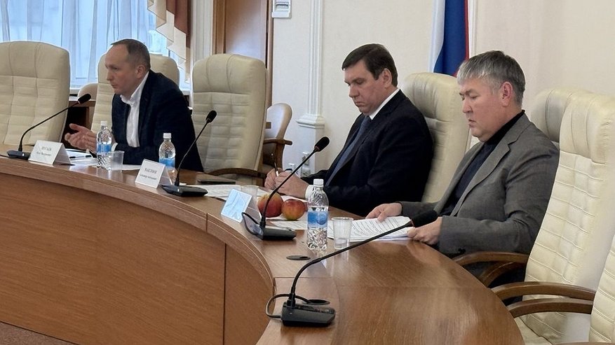 Главная картинка новости: На заседании коллеги Минсельхоза обсудили продуктивность областной агропромышленности