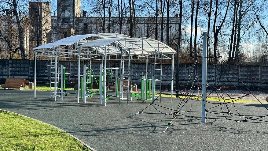 Главная картинка новости: Заброшенный участок в Александрове превратили в площадку для активного отдыха