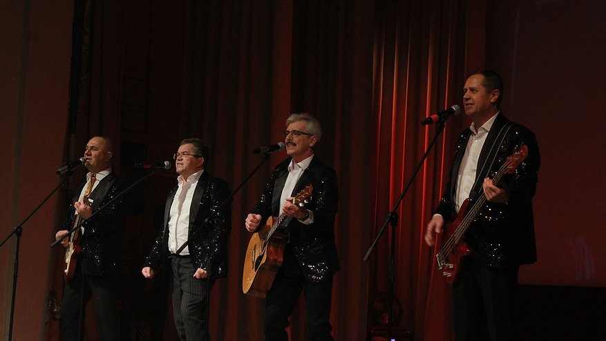 Главная картинка новости: В Камешковском районе отметили 95-летние Дома культуры