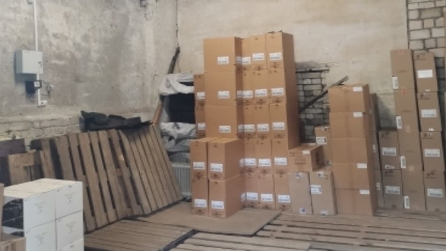 Главная картинка новости: В Муроме предпринимателя осудят за торговлю контрафактными сигаретами на 700 000 рублей