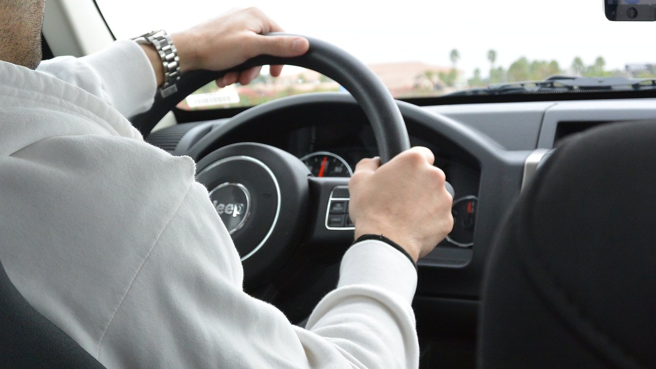 Главная картинка новости: Не попадись в ловушку ГАИ: как правильно ответить на вопрос инспектора "Куда едете?"