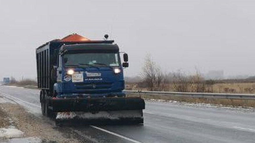 Главная картинка новости: Владимирские дорожники очистили трассы и мосты после ноябрьского снегопада