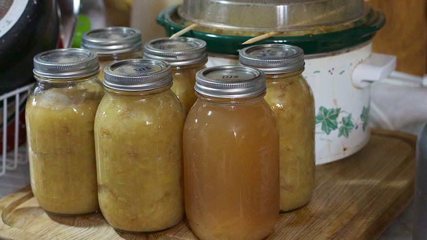 Главная картинка новости: Яблочное волшебство: как приготовить вкуснейший крем-пюре из простых яблок