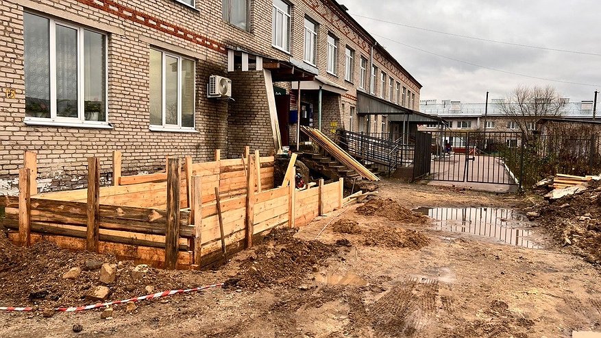 Главная картинка новости: Подрядчик не завершил ремонт Селивановской ЦРБ в оговоренный срок