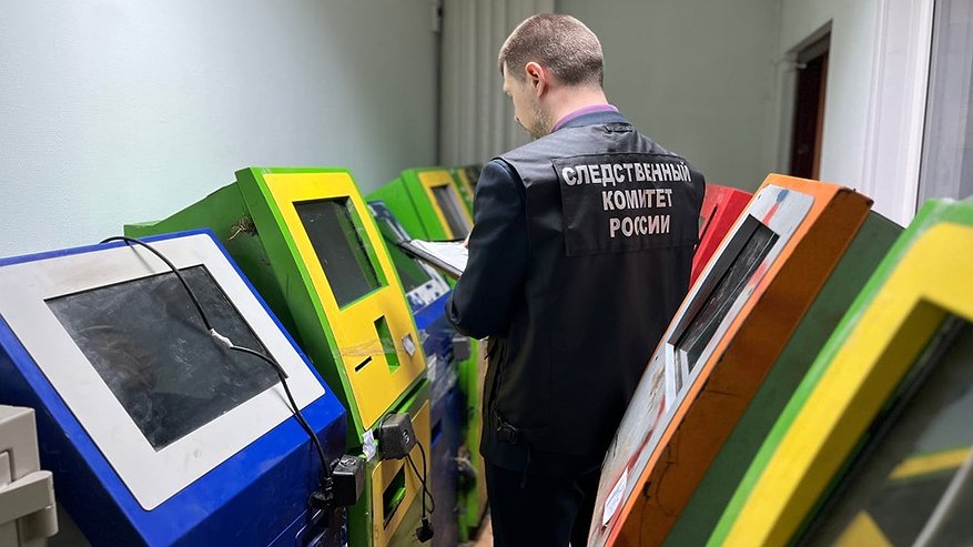 Главная картинка новости: Житель Струнино пойдёт под суд за сдачу помещения под азартные игры