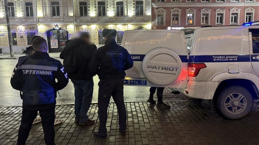 Главная картинка новости: За прошедшие выходные полиция во Владимире выявила более 30 правонарушений на улицах города