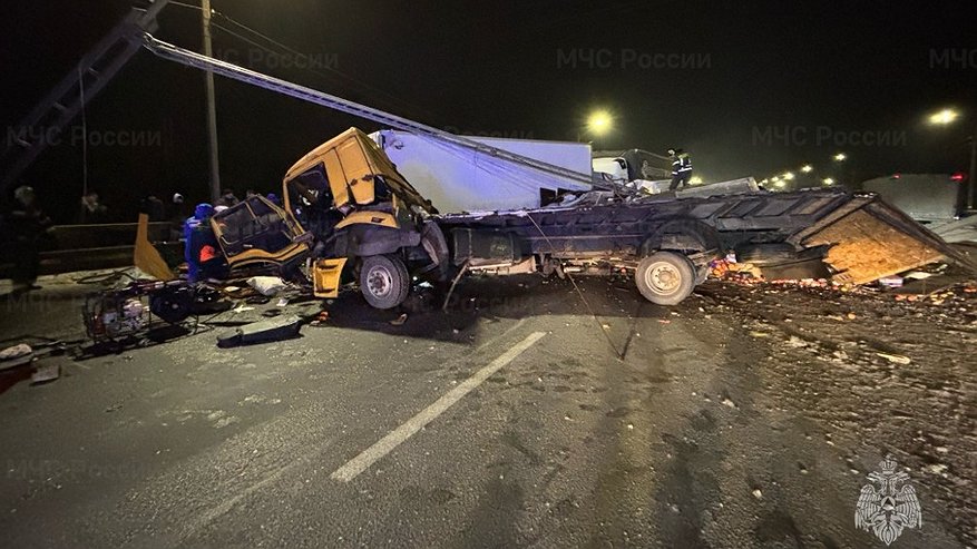 Главная картинка новости: На трассе в Судогодском районе в массовом ДТП пострадали четыре человека