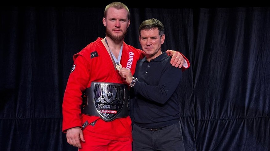 Главная картинка новости: Владимирский самбист Антон Коновалов взял «золото» международного турнира в Дзержинске