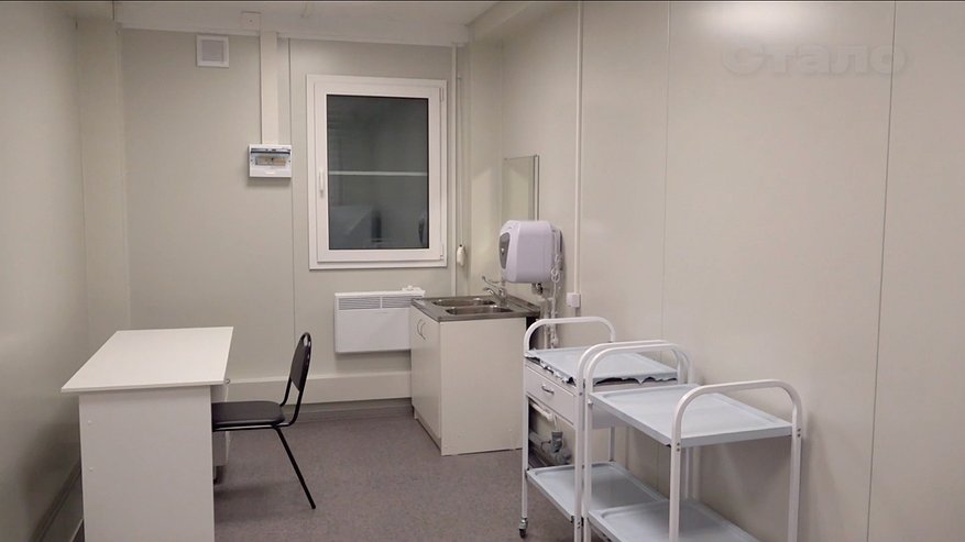 Главная картинка новости: В поселке М. Горького Камешковского района открыли современную блочно-модульную амбулаторию