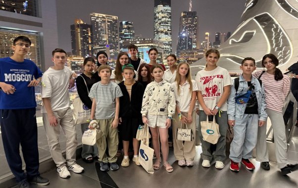 Пятеро владимирских школьников проходят языковую стажировку в ОАЭ