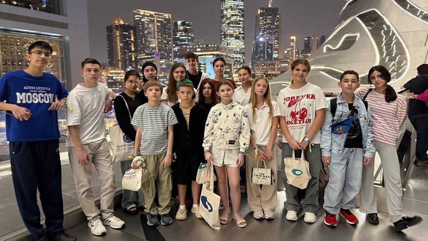 Главная картинка новости: Пятеро владимирских школьников проходят языковую стажировку в ОАЭ