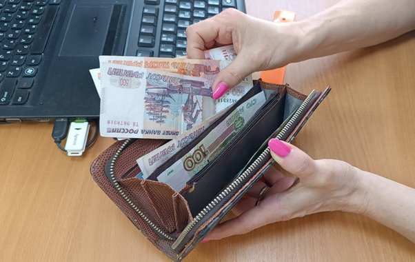 Во Владимирской области детские выплаты и часть пенсий придут раньше из-за праздников