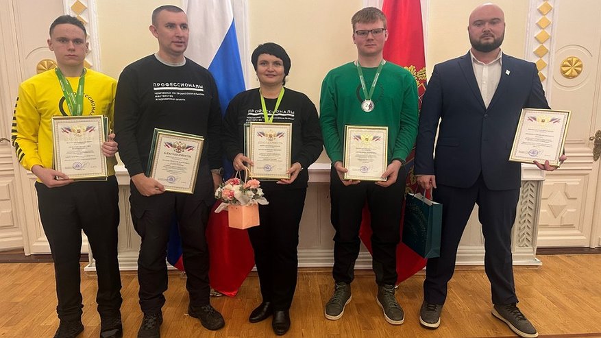 Главная картинка новости: Студенты Муромцевского техникума стали призёрами чемпионата «Профессионалы»