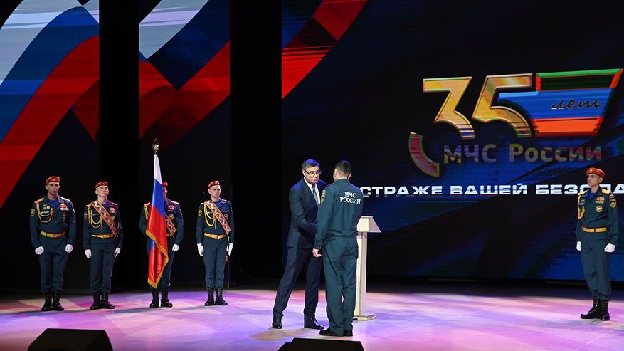 Главная картинка новости: «Ваша служба – ежедневный подвиг»: поздравление Александра Авдеева с Днём спасателя Российской Федерации