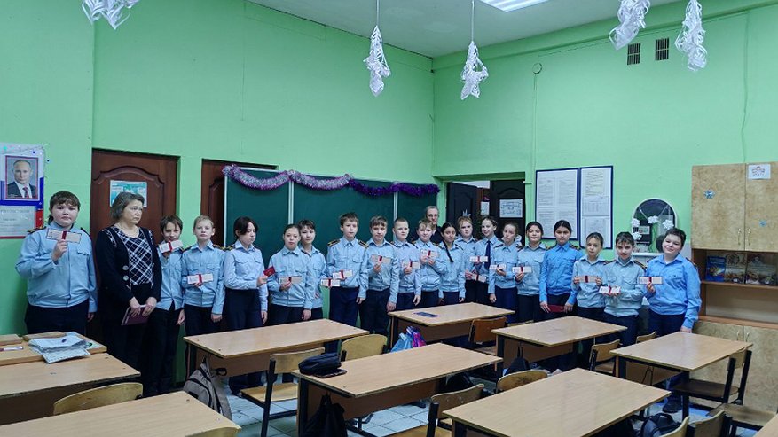 Главная картинка новости: В Гусь-Хрустальном прошло торжественное посвящение учащихся в кадеты