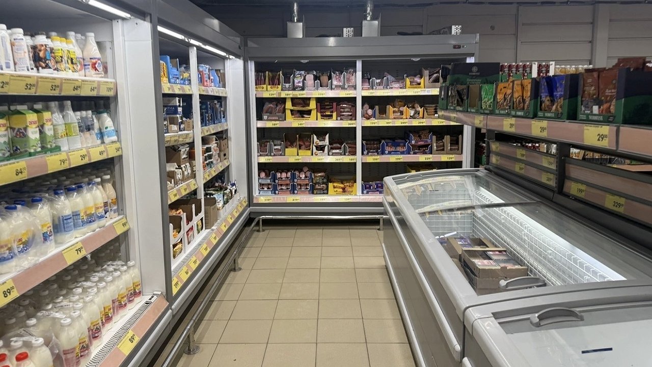 Главная картинка новости: Житель Коврова обвиняется в краже сыра и денег с банковской карты