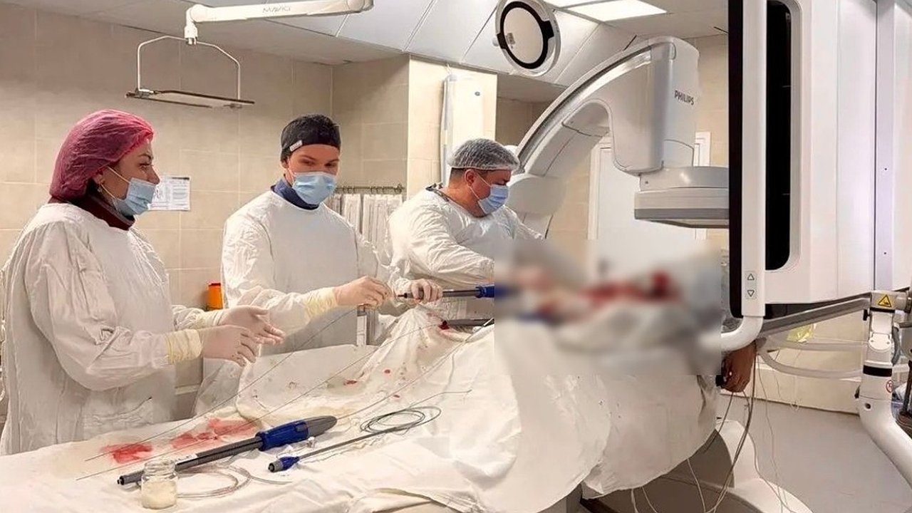 Главная картинка новости: В Областной больнице Владимира впервые провели операцию по протезированию аорты